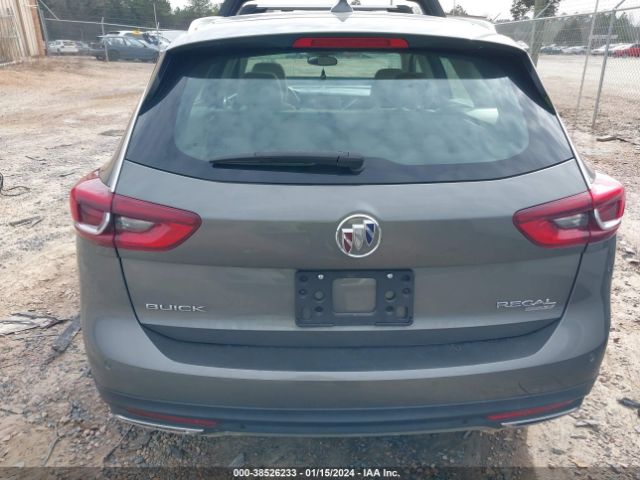 W04GU8SX1J1140382 Buick Regal Tourx Preferred