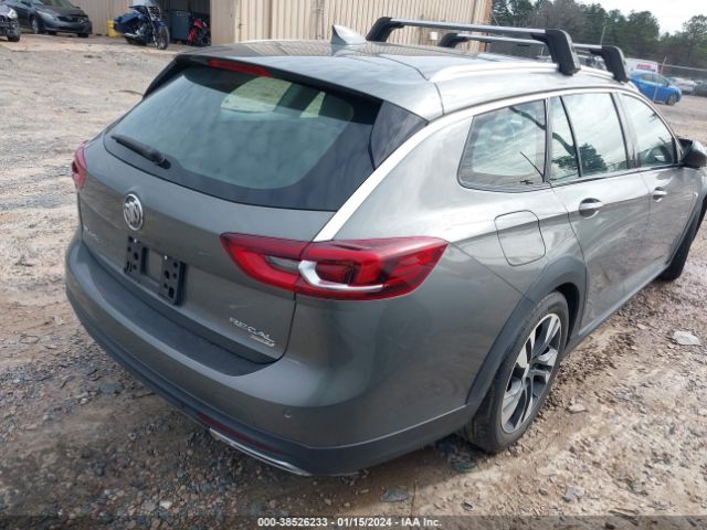 W04GU8SX1J1140382 Buick Regal Tourx Preferred