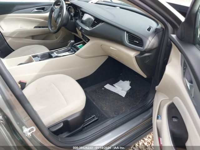 W04GU8SX1J1140382 Buick Regal Tourx Preferred