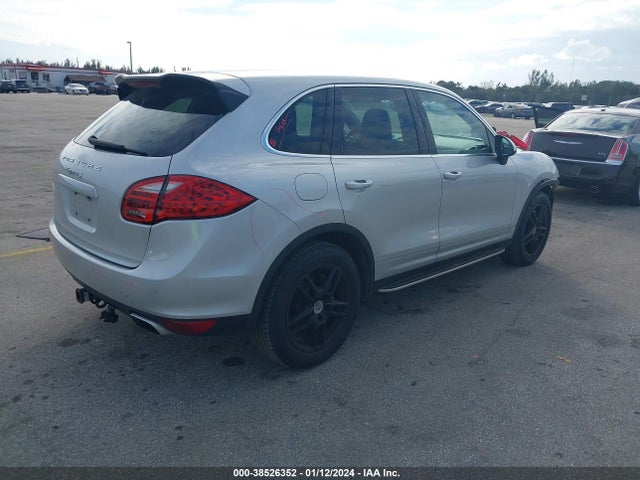2012 PORSCHE CAYENNE WP1AB2A23CLA49446 Photo 3