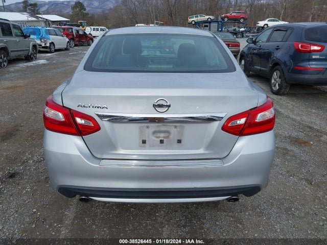 Nissan Altima 2.5 S 2017 1N4AL3APXHN354881 Image 17