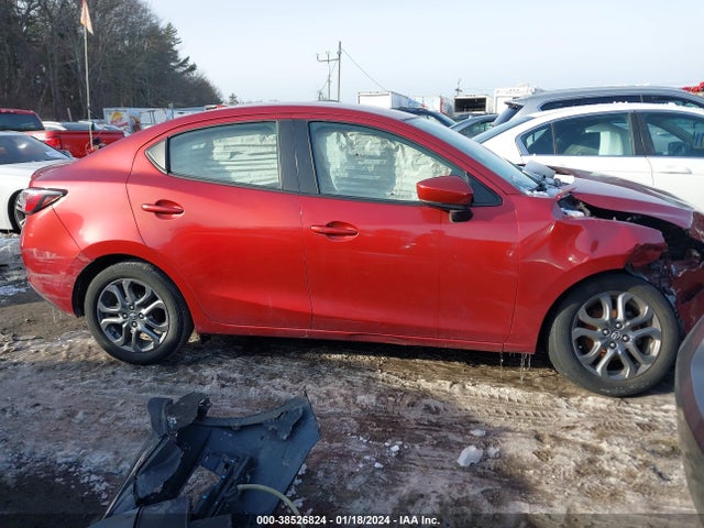 Toyota YARIS LE 2019 3MYDLBYV3KY509661 Image 13