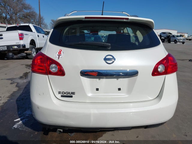 2015 NISSAN ROGUE SELECT S VIN: JN8AS5MT4FW654672