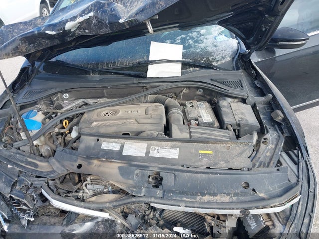 1VWDT7A31HC036913 Volkswagen Passat 1.8t R-line