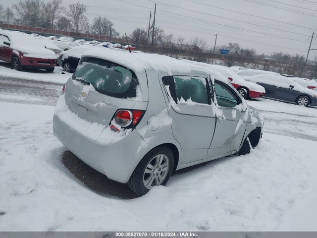 Chevrolet Sonic Lt Auto 2014 1G1JC6SGXE4104920 Image 4