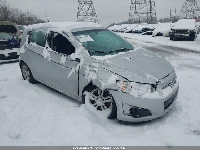 Chevrolet Sonic Lt Auto 2014 1G1JC6SGXE4104920 Image 6