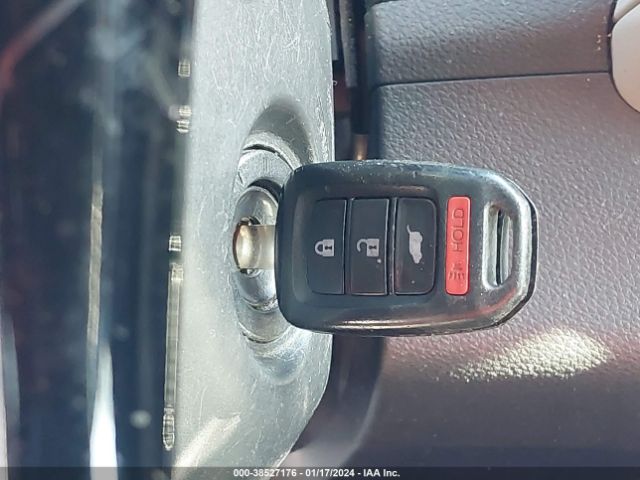 3CZRU6H32JG708464 Honda HR-V LX