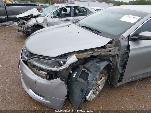 Chrysler 200 Limited 2015 1C3CCCABXFN580007 Image 6