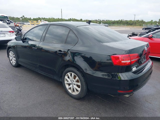 3VWD17AJ7FM241135 Volkswagen Jetta 1.8t Se