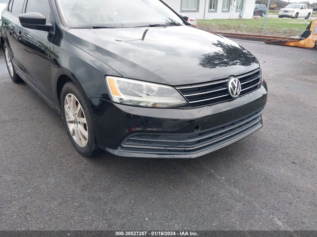 3VWD17AJ7FM241135 Volkswagen Jetta 1.8t Se