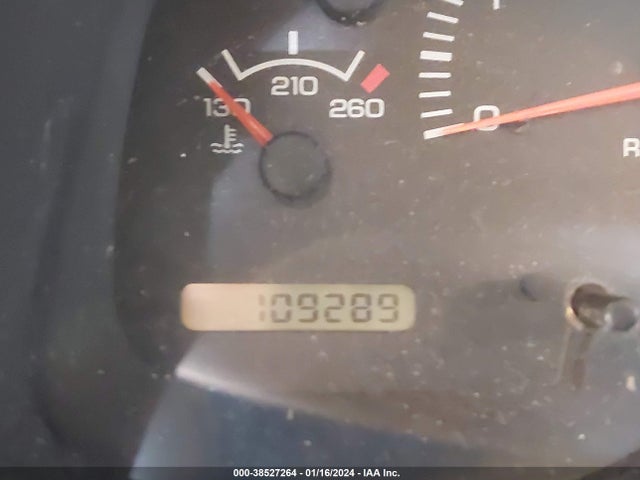 1998 DODGE DAKOTA SLT/SPORT VIN: 1B7GG26X7WS681670