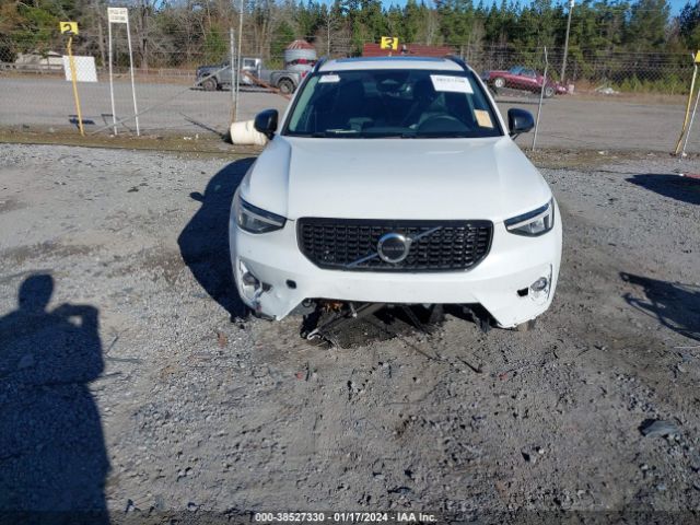2023 VOLVO XC40 YV4L12UW6P2977997 Photo 5
