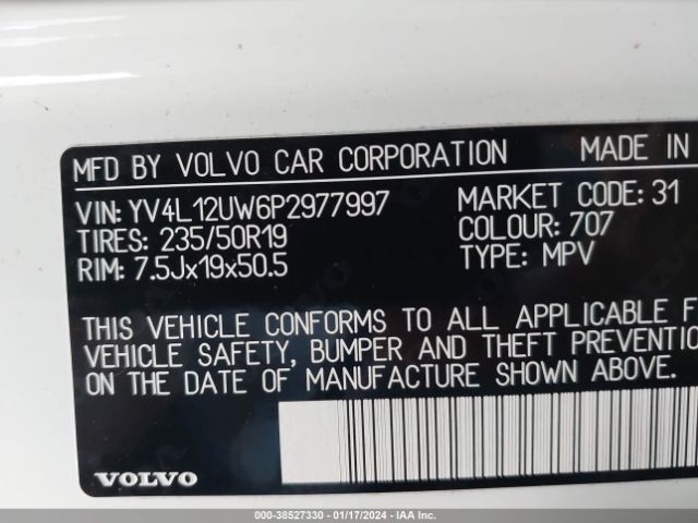 2023 VOLVO XC40 YV4L12UW6P2977997 Photo 8