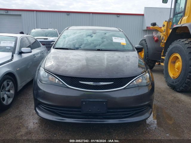 2C4RC1DG5HR720181 Chrysler Pacifica Touring