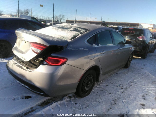 Chrysler 200 C 2015 1C3CCCCB0FN525059 Image 4