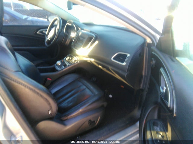 Chrysler 200 C 2015 1C3CCCCB0FN525059 Image 5