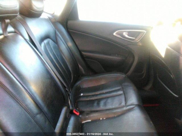 Chrysler 200 C 2015 1C3CCCCB0FN525059 Image 8