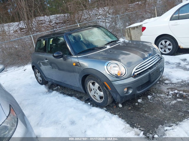 2010 MINI COOPER WMWMF3C52ATZ25563 Photo 0