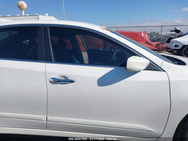 Nissan Altima 2.5 S 2014 1N4AL3AP1EN225438 Image 13