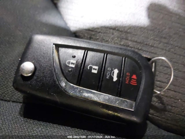 Toyota CAMRY LE 2021 4T1C11AK2MU463753 Image 11