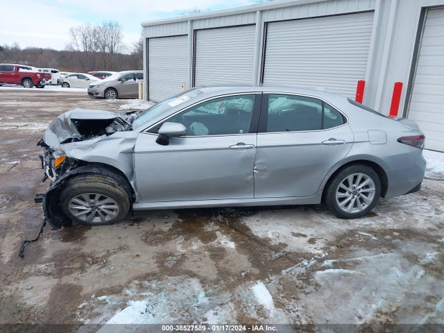 Toyota CAMRY LE 2021 4T1C11AK2MU463753 Image 14