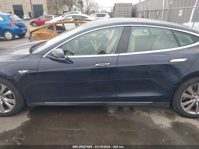 Tesla MODEL S 2014 5YJSA1H15EFP44632 Image 27