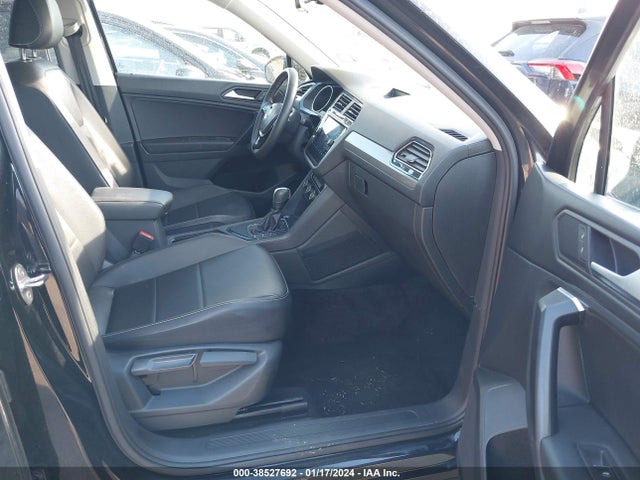 3VV3B7AX2MM100293 Volkswagen TIGUAN