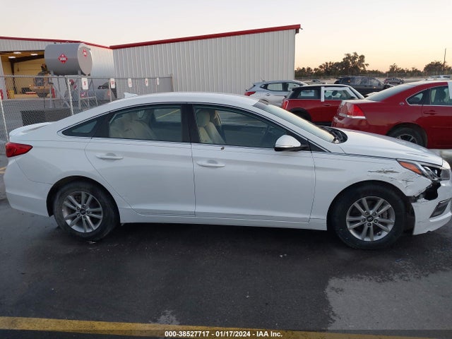 Hyundai SONATA ECO 2016 5NPE24AA6GH420597 Image 13