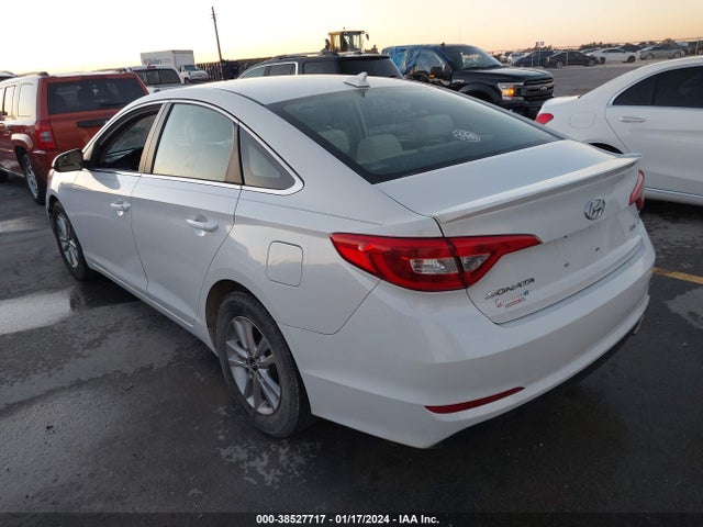 Hyundai SONATA ECO 2016 5NPE24AA6GH420597 Image 3