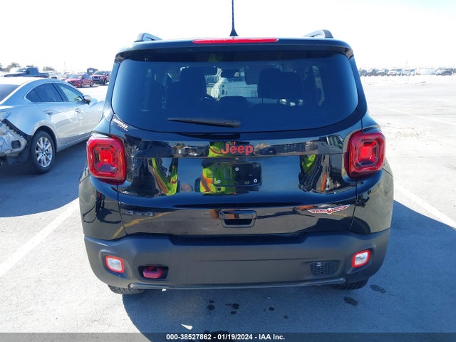 ZACNJBC11LPL08633 Jeep Renegade Trailhawk 4x4