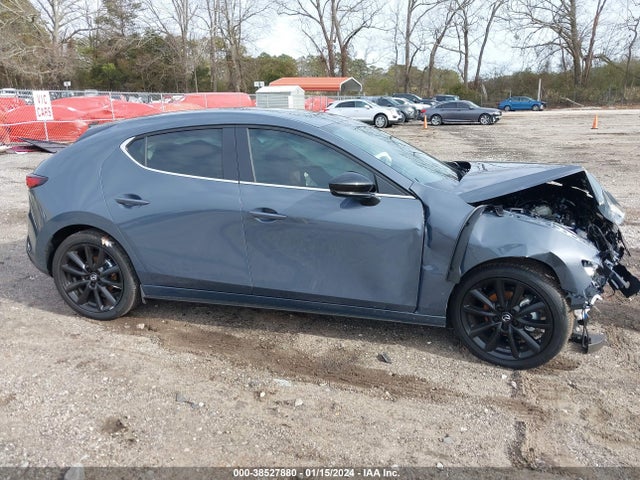 JM1BPALM2P1622239 Mazda Mazda3 2.5 S Carbon Edition