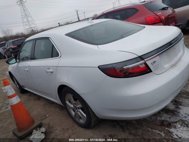 2011 SAAB 9-5 YS3GN4AR7B4002627 Photo 2