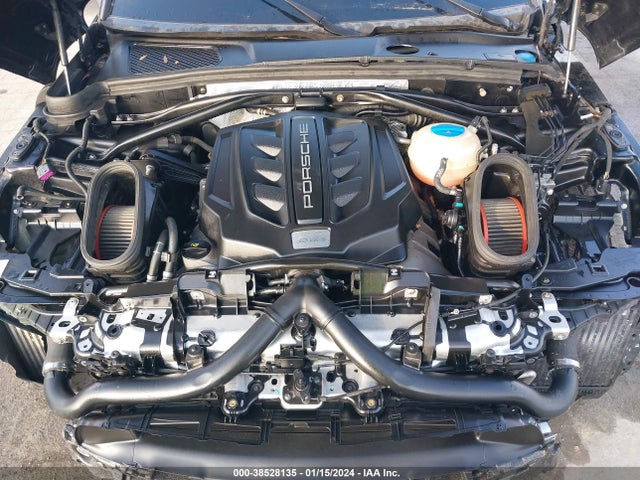 2017 PORSCHE MACAN WP1AB2A52HLB14871 Photo 9