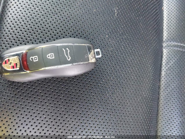 2017 PORSCHE MACAN WP1AB2A52HLB14871 Photo 10