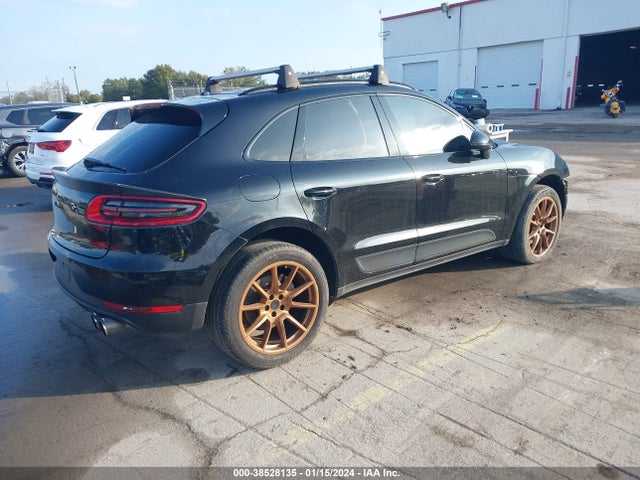 2017 PORSCHE MACAN WP1AB2A52HLB14871 Photo 3