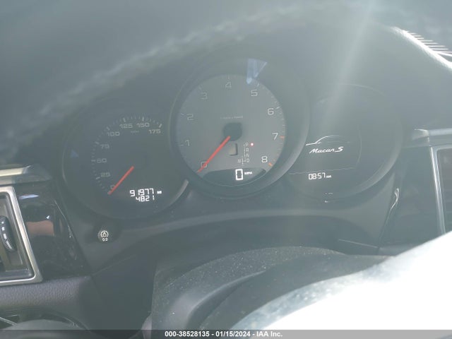 2017 PORSCHE MACAN WP1AB2A52HLB14871 Photo 6