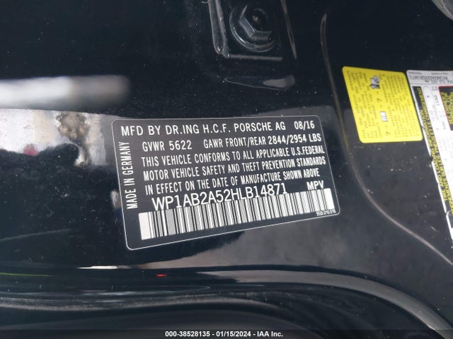 2017 PORSCHE MACAN WP1AB2A52HLB14871 Photo 8