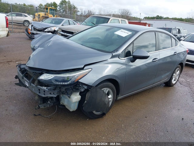Chevrolet Cruze Lt Auto 2018 1G1BE5SM5J7154101 Image 2