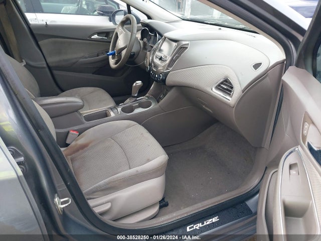 Chevrolet Cruze Lt Auto 2018 1G1BE5SM5J7154101 Image 5