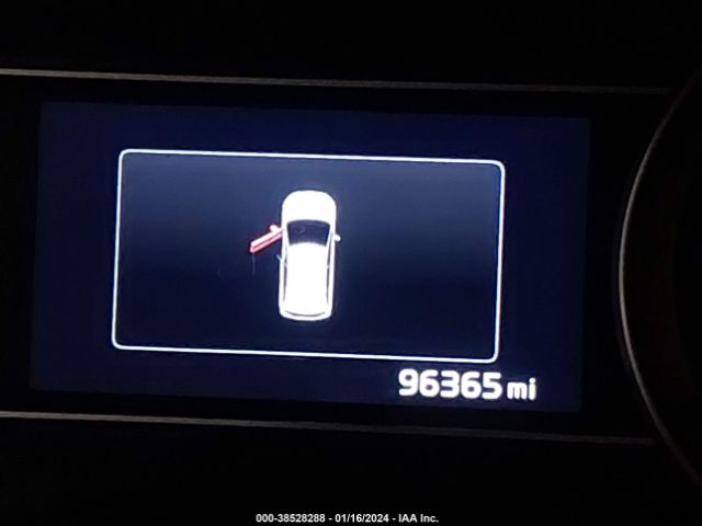 KNDCB3LC7H5098666 KIA NIRO LX