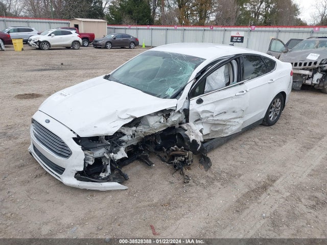 Ford FUSION S 2016 3FA6P0G79GR313251 Image 2