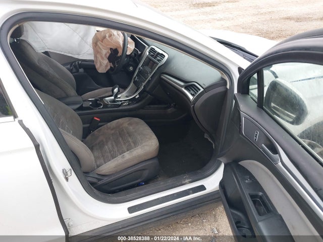 Ford FUSION S 2016 3FA6P0G79GR313251 Image 5