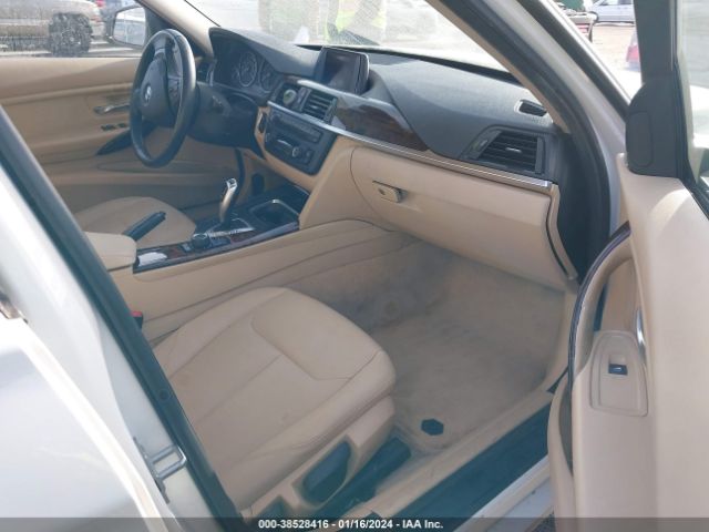 WBA3C3G55FNT53530 BMW 320i Xdrive