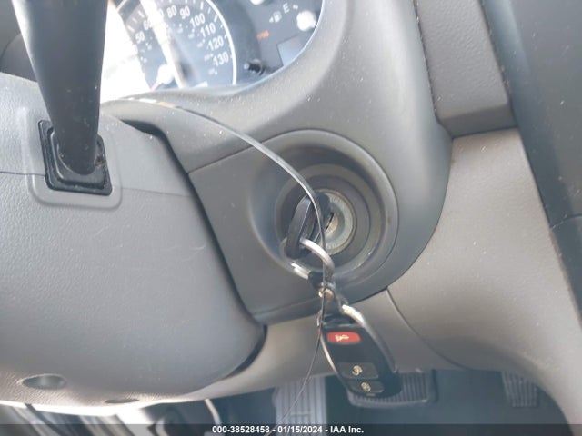 2008 KIA SEDONA LX VIN: KNDMB233986254666