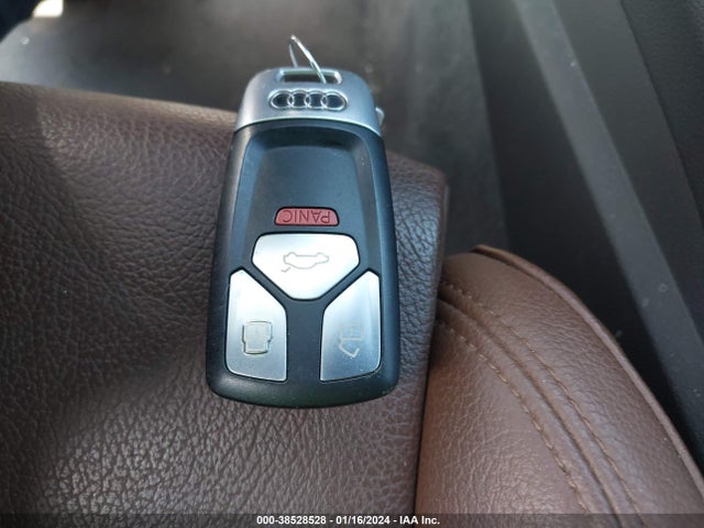WAUKMAF42JA218303 Audi A4 2.0t Tech Ultra Premium/2.0t Ultra Premium