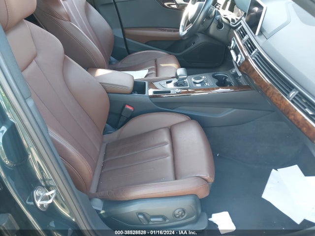 WAUKMAF42JA218303 Audi A4 2.0t Tech Ultra Premium/2.0t Ultra Premium
