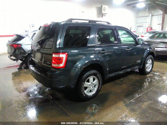 2008 FORD ESCAPE XLT VIN: 1FMCU93158KB90254