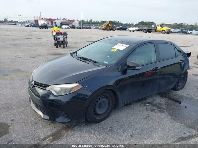 Toyota Corolla S 2015 2T1BURHE1FC443743 Image 2