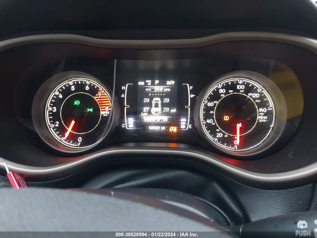 1C4PJLCS9GW137956 Jeep Cherokee Altitude