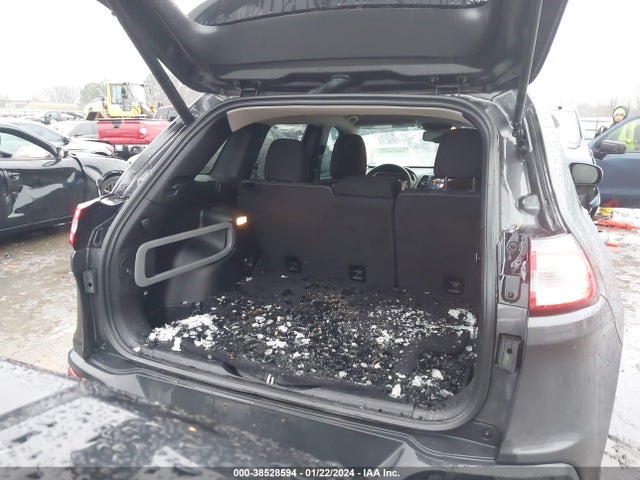 1C4PJLCS9GW137956 Jeep Cherokee Altitude